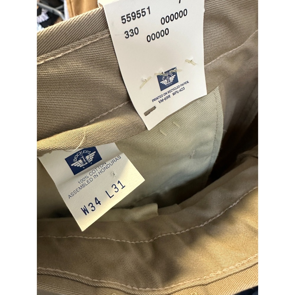New Dockers Premium Khakis Work Pleated Relaxed Fit Pants Tan Men's 34 x 31 - Picture 6 of 13